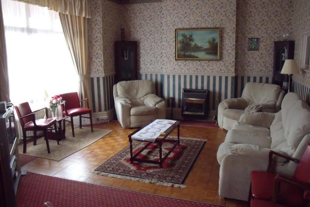 Отель The Fernside Сэнддаун Экстерьер фото